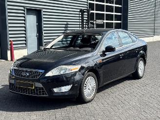 Salvage car Ford Mondeo 2.0 TDCi 115 16V Sedan 4Dr Diesel 1.998cc 85kW (116pk) FWD 2008/9