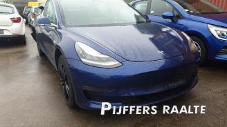 Tesla Model 3 Model 3, Sedan, 2017 Long Range AWD 75 kWh picture 23