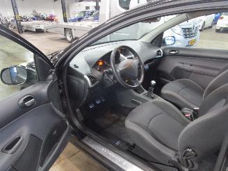 Peugeot 206+ 1.4 XS picture 9