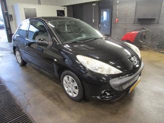 Peugeot 206+ 1.4 XS picture 7