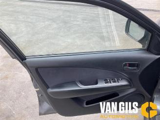 Mitsubishi Outlander Outlander (CU), SUV, 2001 / 2007 2.0 16V 4x2 picture 10