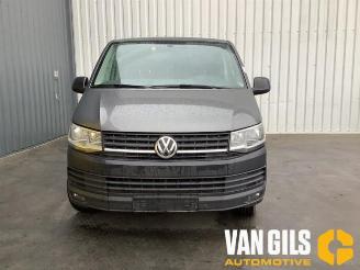 Vrakbiler auto Volkswagen Transporter Transporter/Caravelle T6, Bus, 2015 2.0 TDI 204 4Motion 2017/6