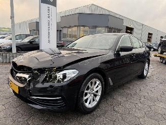 Vaurioauto  passenger cars BMW 5-serie 520i High Executive 2018/3