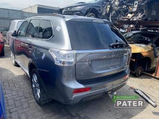 Mitsubishi Outlander Outlander (GF/GG), SUV, 2012 / 2022 2.0 16V PHEV 4x4 picture 5