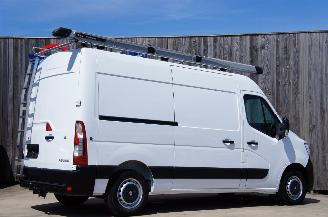 Renault Master 2.3 DCi L2H2 Airco Navi Cruise Apple Carplay 132KW Euro 6 picture 3