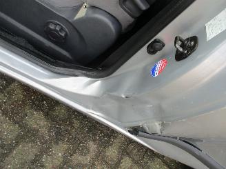 Nissan Micra 1.0 Basis picture 11