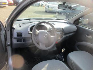 Nissan Micra 1.0 Basis picture 12