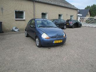krockskadad bil auto Ford Ka 1.3 Trend Airco NAP 2005/3