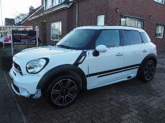 damaged passenger cars Mini Countryman 1.6 S JWC pakket Cooper Chili 2014/7