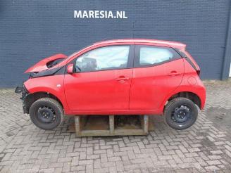 Salvage car Toyota Aygo Aygo (B40), Hatchback, 2014 1.0 12V VVT-i 2021/11