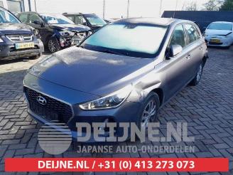 Hyundai I-30 i30 (PDEB5/PDEBB/PDEBD/PDEBE), Hatchback, 2016 1.0 T-GDI 12V picture 3