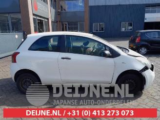 Toyota Yaris Yaris II (P9), Hatchback, 2005 / 2014 1.0 12V VVT-i picture 8