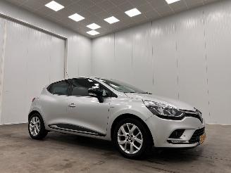 Damaged car Renault Clio 0.9 TCe Limited Navi Airco 2019/7