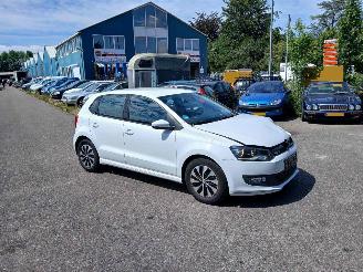  Volkswagen Polo Polo V (6R) Hatchback 1.4 TDI (CUSA(Euro 6)) [55kW] 2015/11