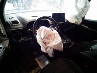 Opel Combo 1.5 HDI AUTOMAAT picture 6