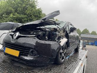 Vrakbiler auto Renault Clio 1.5 DCI ECO expression 2013/1