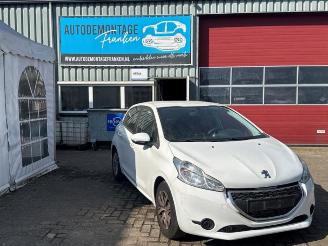 Dezmembrări autoturisme Peugeot 208 208 I (CA/CC/CK/CL), Hatchback, 2012 / 2019 1.2 Vti 12V PureTech 82 2014/10