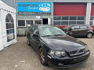 Coche siniestrado Volvo V-40 V40 (VW), Combi, 1995 / 2004 2.0 16V Turbo 2004/1