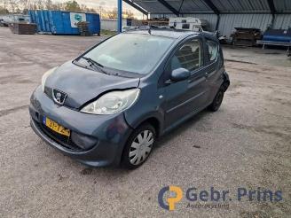 Peugeot 107 107, Hatchback, 2005 / 2014 1.0 12V picture 4