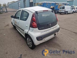 Peugeot 107 107, Hatchback, 2005 / 2014 1.0 12V picture 4