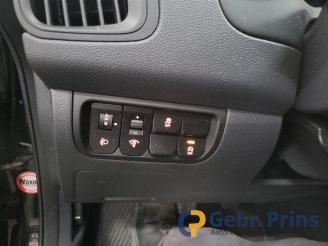 Kia Rio Rio III (UB), Hatchback, 2011 / 2017 1.2 CVVT 16V picture 9