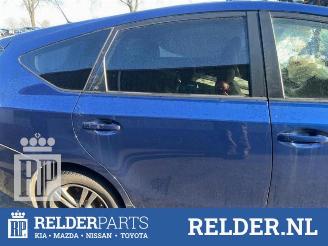 Vrakbiler auto Toyota Prius Plus Prius Plus (ZVW4), MPV, 2011 1.8 Hybrid 16V 2013/4
