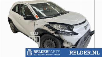 Salvage car Toyota Aygo Aygo X, Hatchback, 2022 1.0 12V VVT-i 2024/6