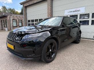 damaged passenger cars Land Rover Range Rover Velar 2.0 l4 Turbo AWD R-Dynamic Automaat Pano 2018/6