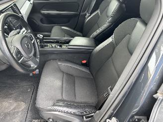 Volvo V-60 2.0 D 3  Momentum picture 8