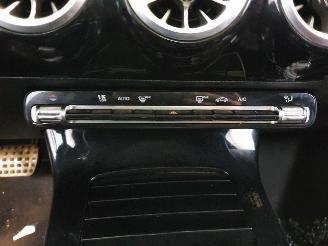 Mercedes Cla-klasse 118 CLA220 Shooting Brake picture 13