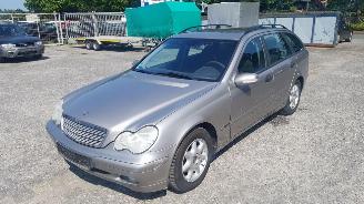 Dezmembrări autoturisme Mercedes C-klasse W203 Zilver 723U Onderdelen deur Bumper 2003/7