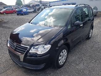 Salvage car Volkswagen Touran Zwart LC9X Onderdelen Bumper Deur 2007/8