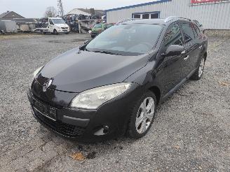 Coche siniestrado Renault Mégane 1.4 TCE Zwart NV676 Onderdelen H4J700 Motor 2009/6