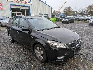 Kia Ceed 1.4 Schwarz picture 3