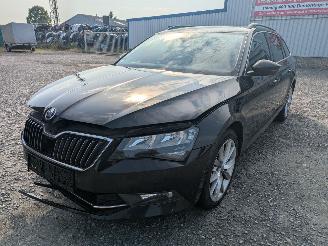 Uttjänta bilar auto Skoda Superb 2.0 2016/11