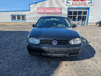 Volkswagen Golf 1.9 TDI picture 2