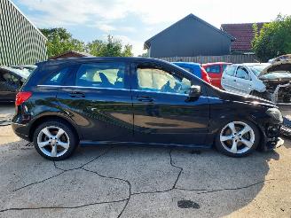 Salvage car Mercedes B-klasse 180 prestige.com 2014/9