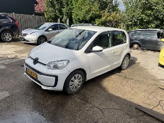 Coche siniestrado Volkswagen Up!  2019/2