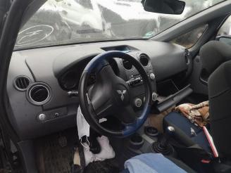 Mitsubishi Colt Colt (Z2/Z3), Hatchback, 2004 / 2012 1.1 12V picture 6