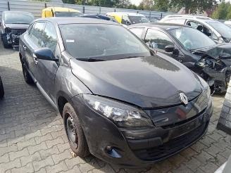 Démontage voiture Renault Mégane Megane III Grandtour (KZ), Combi 5-drs, 2008 / 2016 1.5 dCi 90 2011
