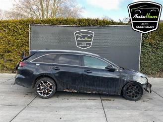 Vrakbiler auto Kia Cee d Ceed Sportswagon (CDF), Combi 5-drs, 2018 1.6 GDI 16V PHEV 2022/6