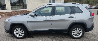 Jeep Cherokee Jeep Cherokee Longitude 4WD picture 2