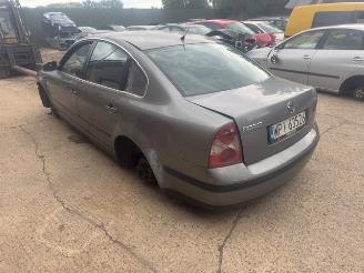 Vrakbiler auto Volkswagen Passat  2003/1