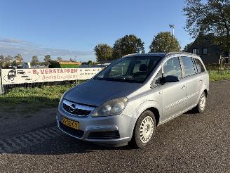 uszkodzony samochody osobowe Opel Zafira 1.8-16V BENZINE 7 PERSOONS UITVOERING AIRCO 2006/6