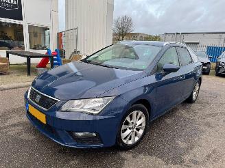 uszkodzony samochody osobowe Seat Leon ST 1.0 EcoTSI Style Business Intense 2019/2