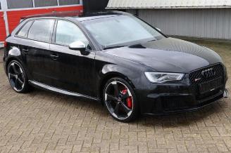 Coche siniestrado Audi Rs3 RS 3 Sportback (8VA/8VF), Hatchback 5-drs, 2015 / 2020 2.5 TFSI 20V Quattro Performance 2015/12