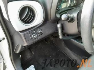 Toyota Yaris Yaris III (P13), Hatchback, 2010 / 2020 1.5 16V Hybrid picture 8
