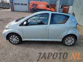 Toyota Aygo Aygo (B10), Hatchback, 2005 / 2014 1.0 12V VVT-i picture 2