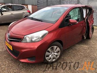 Toyota Yaris Yaris III (P13), Hatchback, 2010 / 2020 1.33 16V Dual VVT-I picture 14