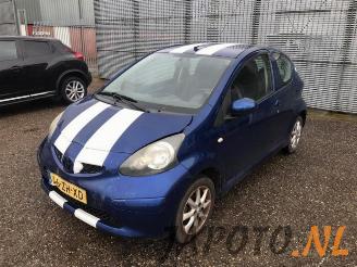 Salvage car Toyota Aygo Aygo (B10), Hatchback, 2005 / 2014 1.0 12V VVT-i 2008/2